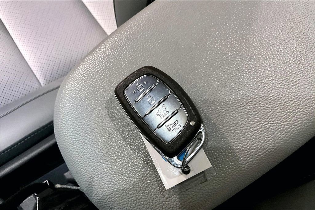 Used 2022 Hyundai Ioniq Limited image 28