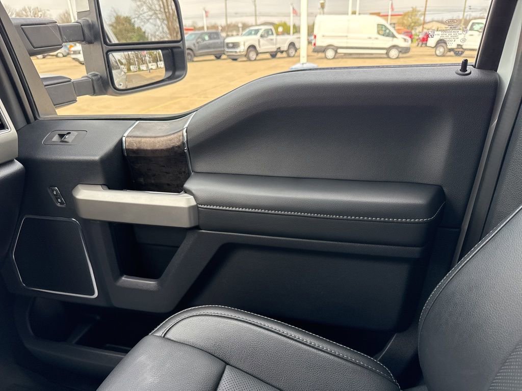 Used 2022 Ford F350 Lariat w/ Lariat Value Package AWD/4WD image 25