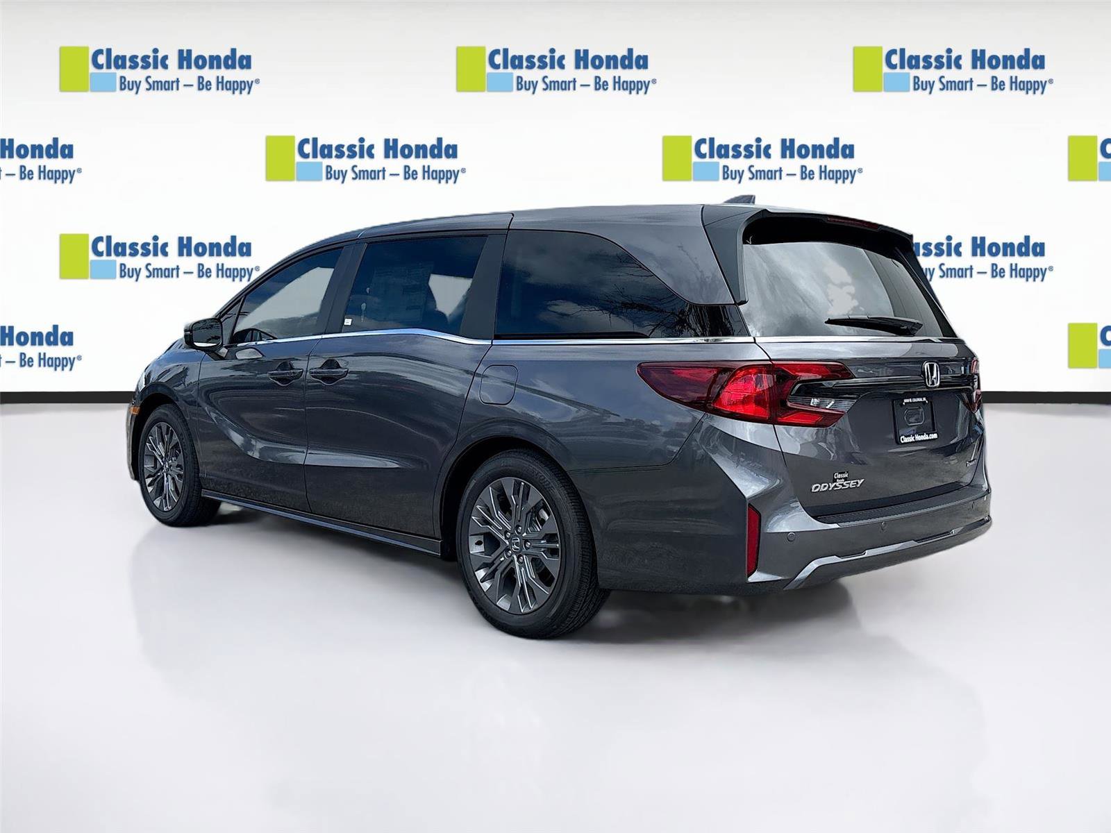 New 2026 Honda Odyssey Touring image 5