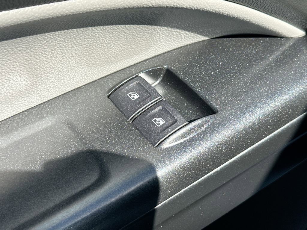 Used 2022 Chevrolet Colorado W/T w/ WT Convenience Package image 18