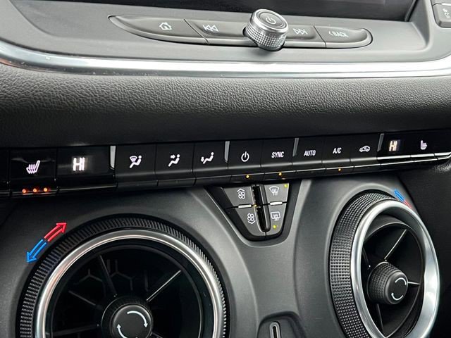 Certified 2023 Chevrolet Blazer LT w/ Convenience Package image 20