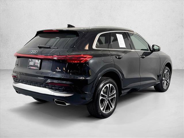 Used 2025 Audi Q5 Premium w/ Convenience Package AWD/4WD image 5