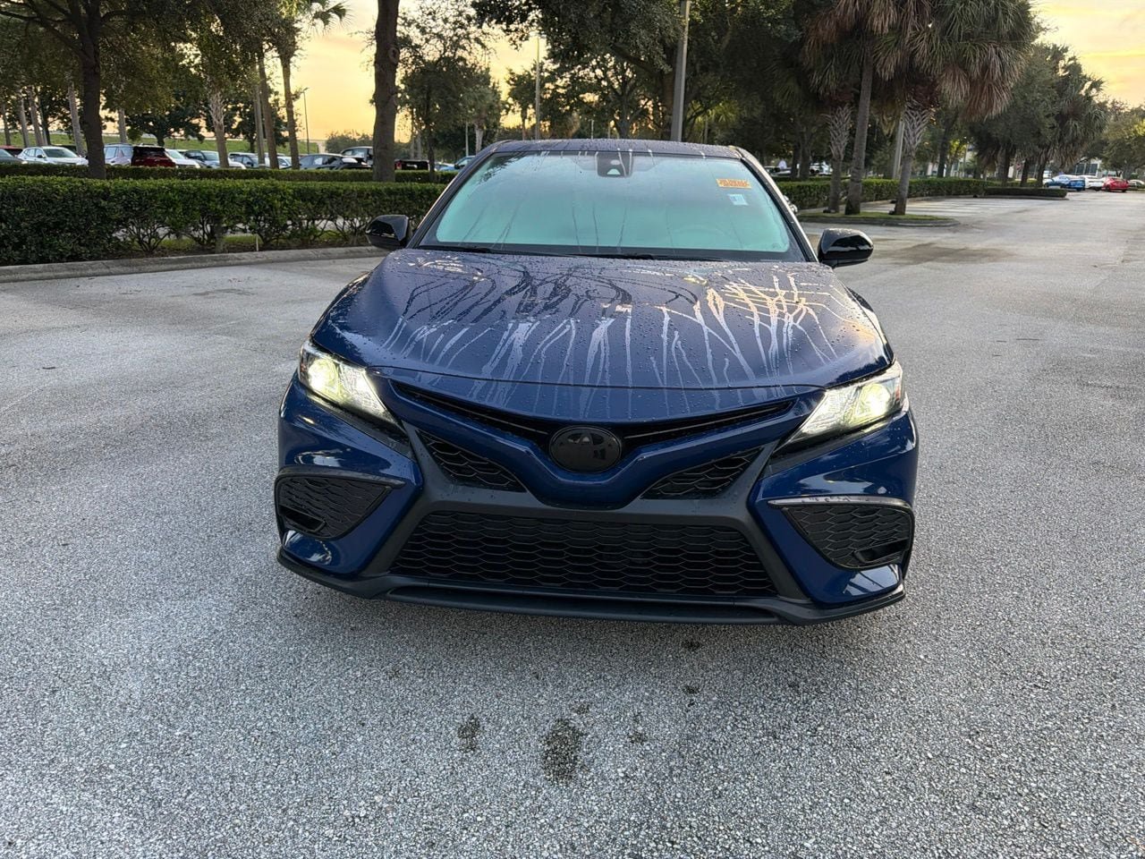 Used 2023 Toyota Camry SE FWD image 5