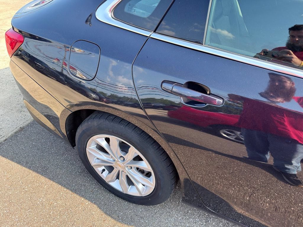Used 2023 Chevrolet Malibu LT FWD image 5