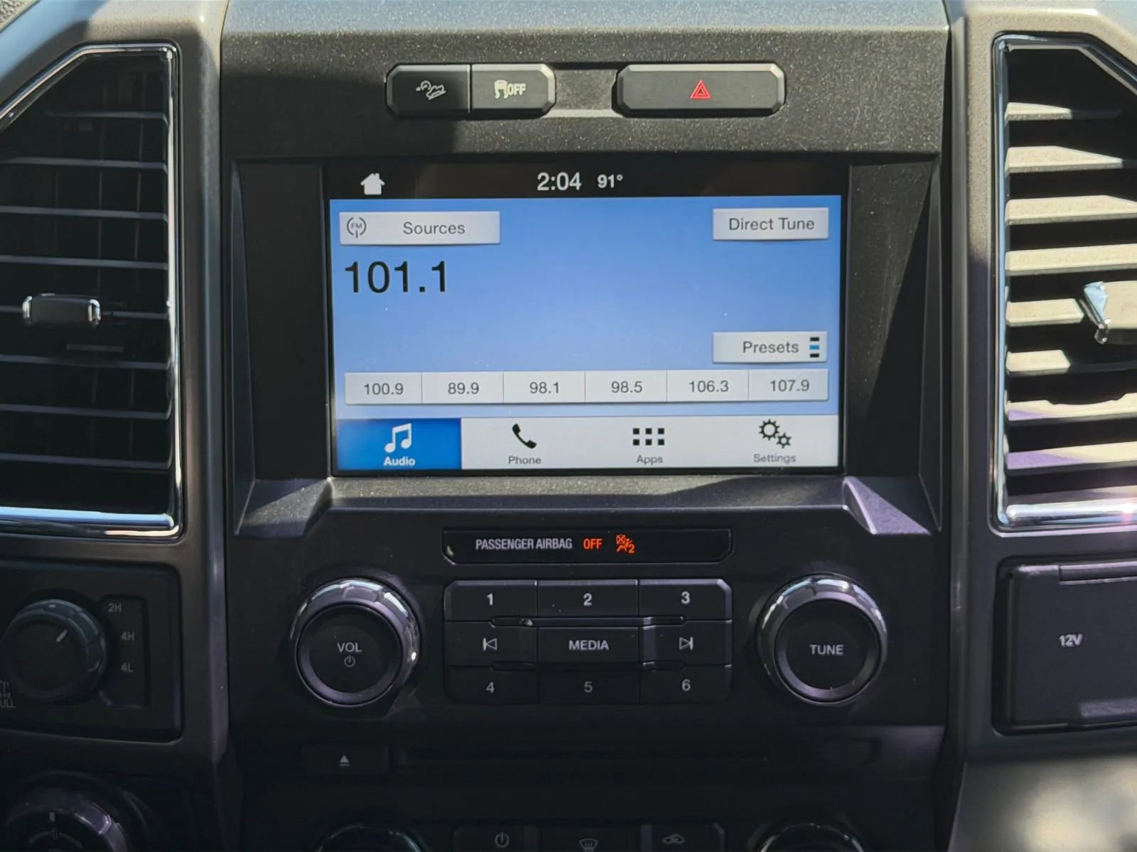 Used 2016 Ford F150 XLT w/ Equipment Group 302A Luxury image 21