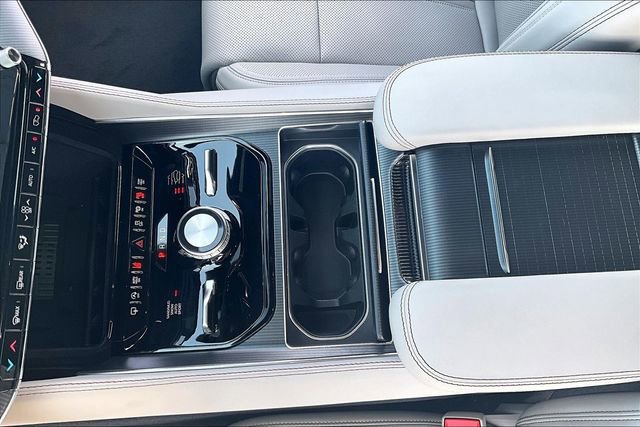 New 2026 Jeep Grand Wagoneer L Summit image 8