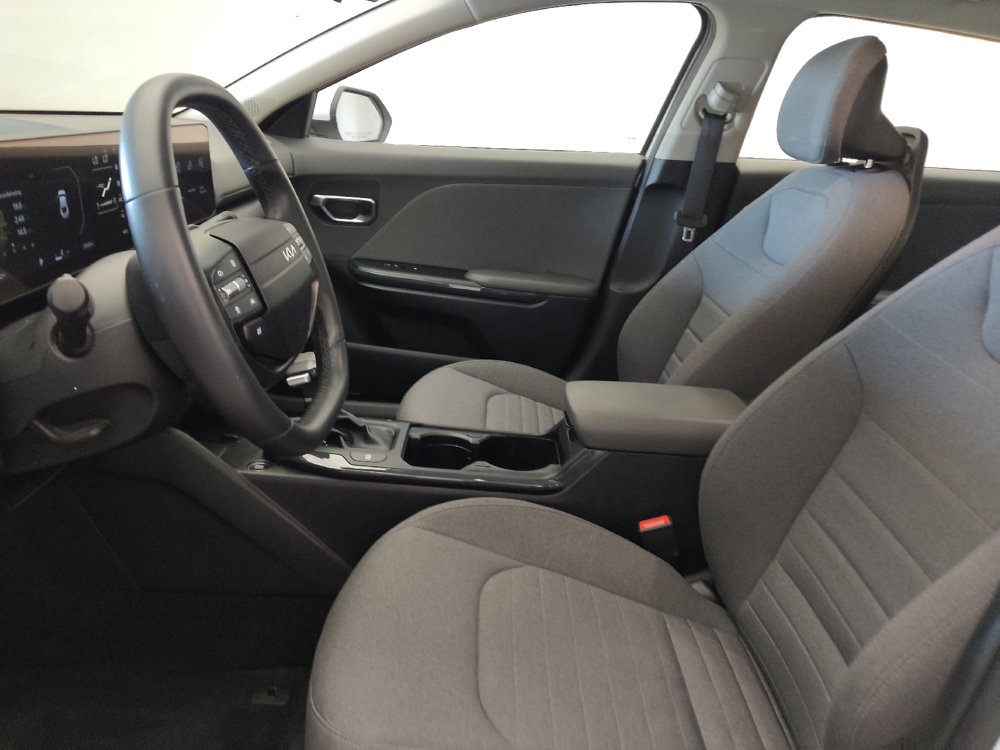 Used 2025 Kia K4 EX FWD image 17