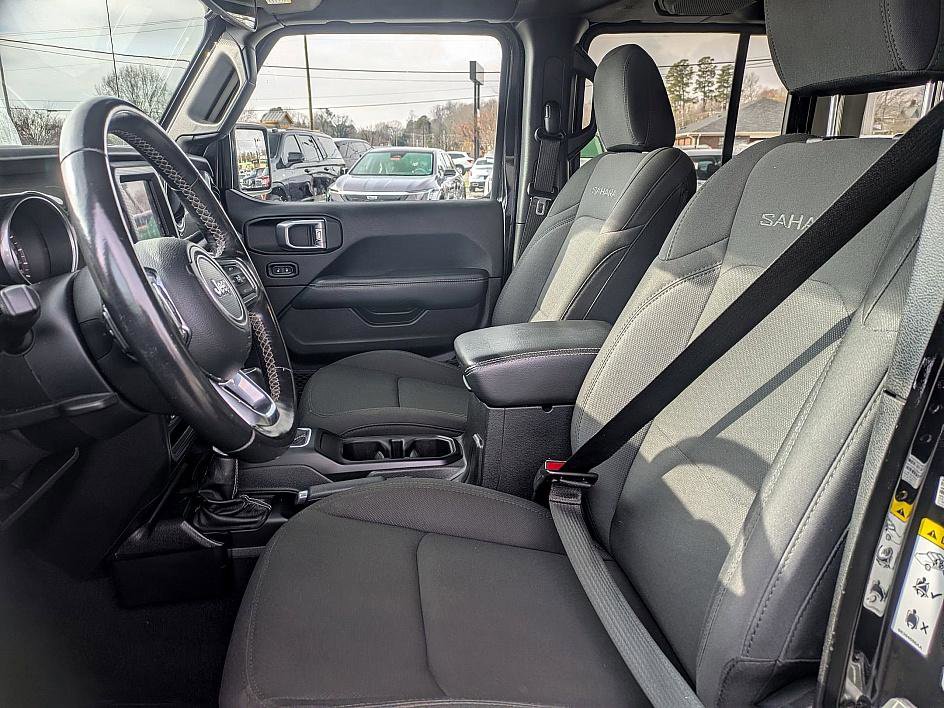 Used 2019 Jeep Wrangler Unlimited Sahara w/ Safety Group image 11