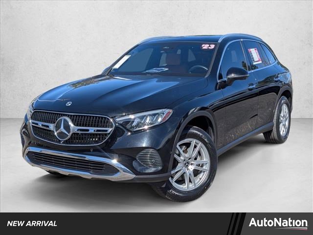 Used 2023 Mercedes-Benz GLC 300 4MATIC image 1