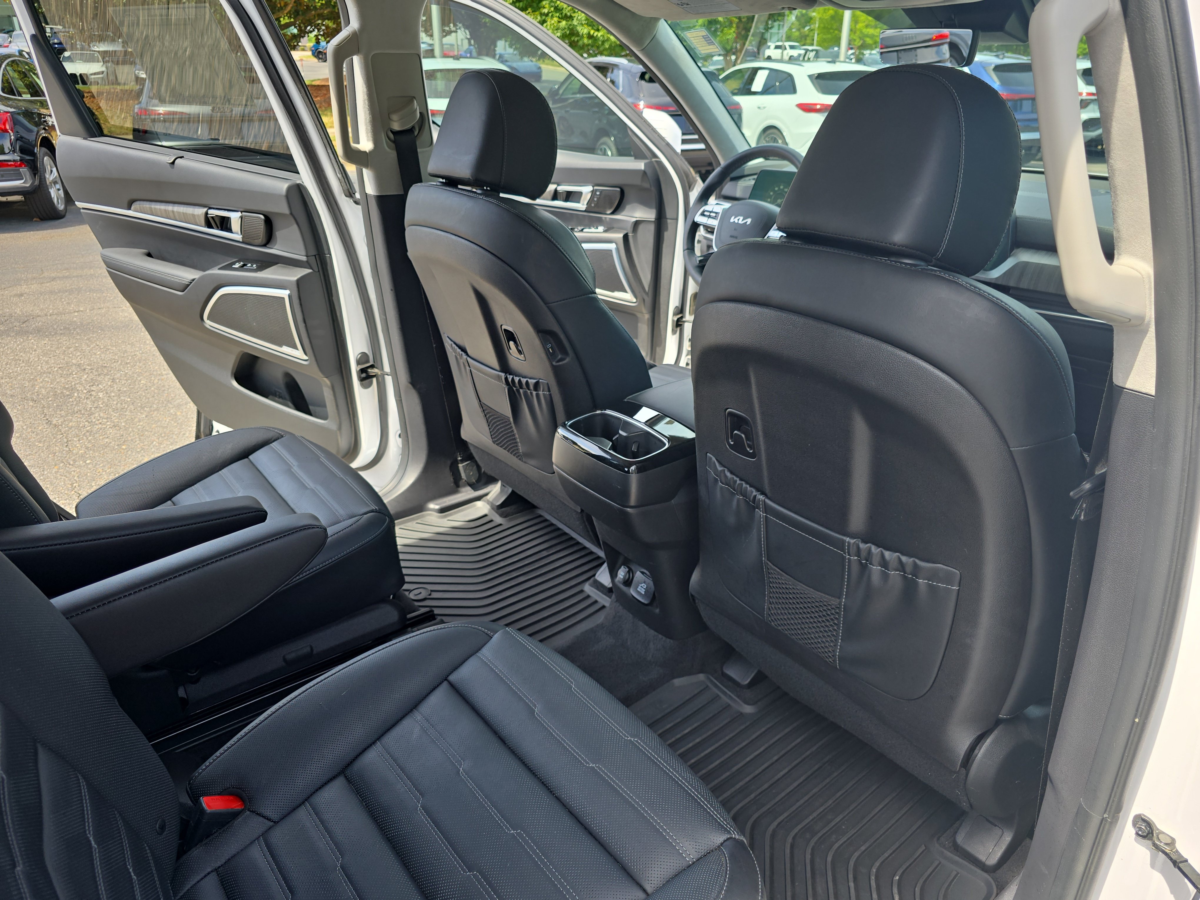 Used 2023 Kia Telluride SX Prestige AWD/4WD image 11