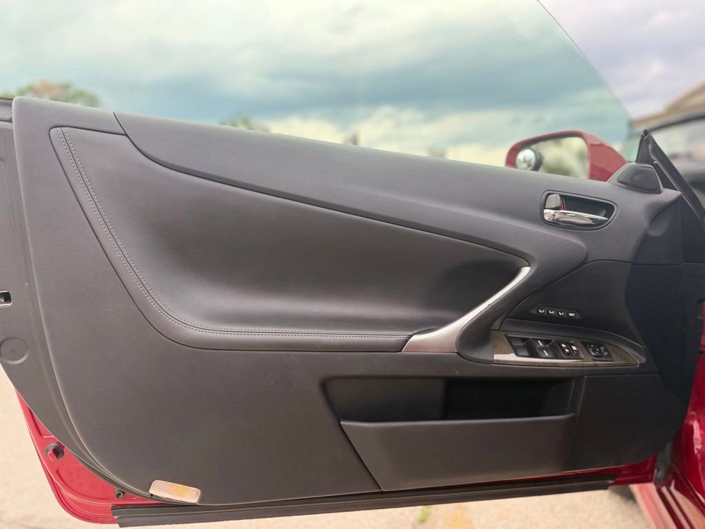 Used 2011 Lexus IS 250C w/ Luxury Pkg RWD image 21