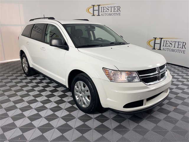 Used 2019 Dodge Journey SE image 3