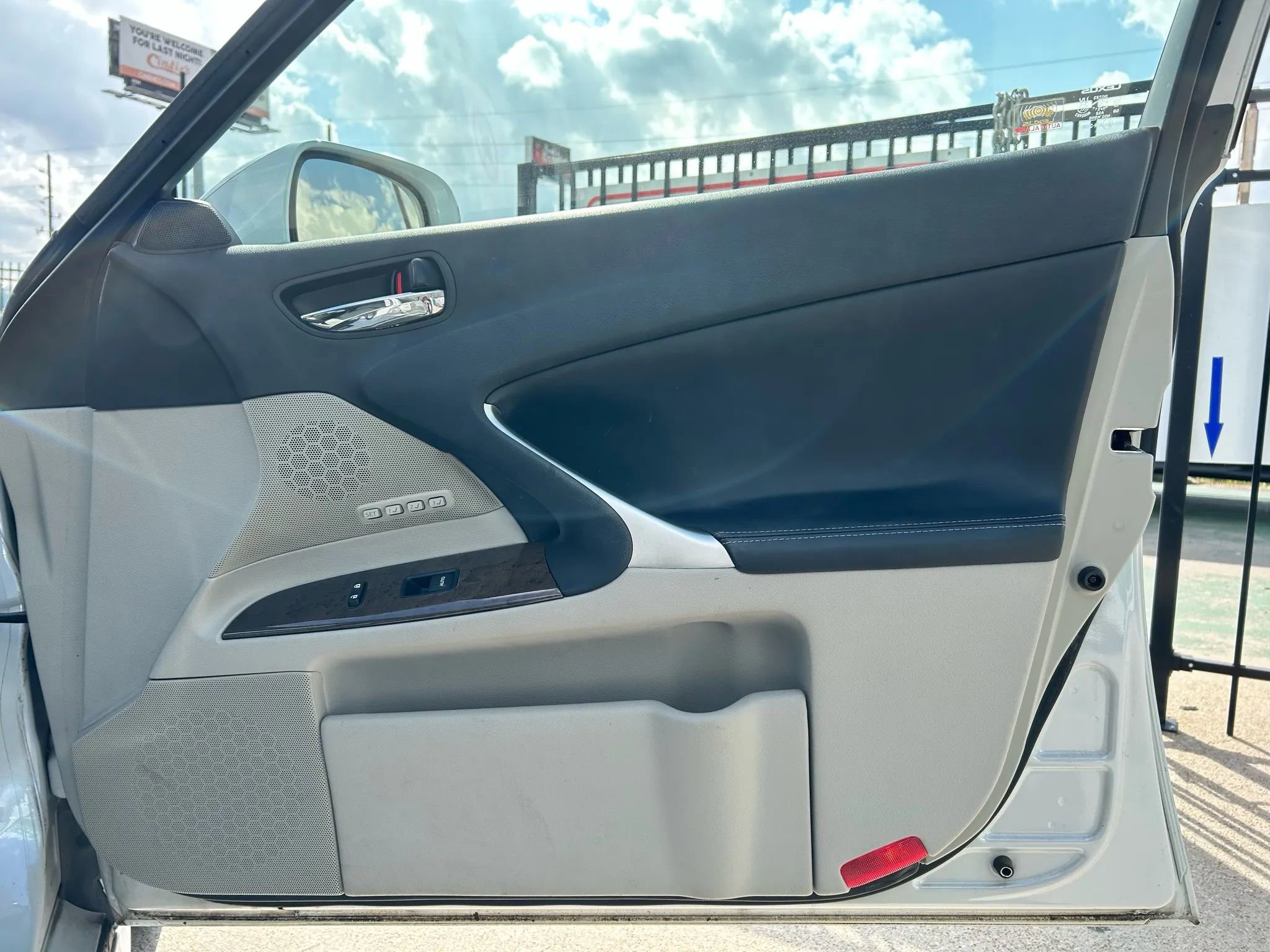 Used 2009 Lexus IS 250 AWD image 14