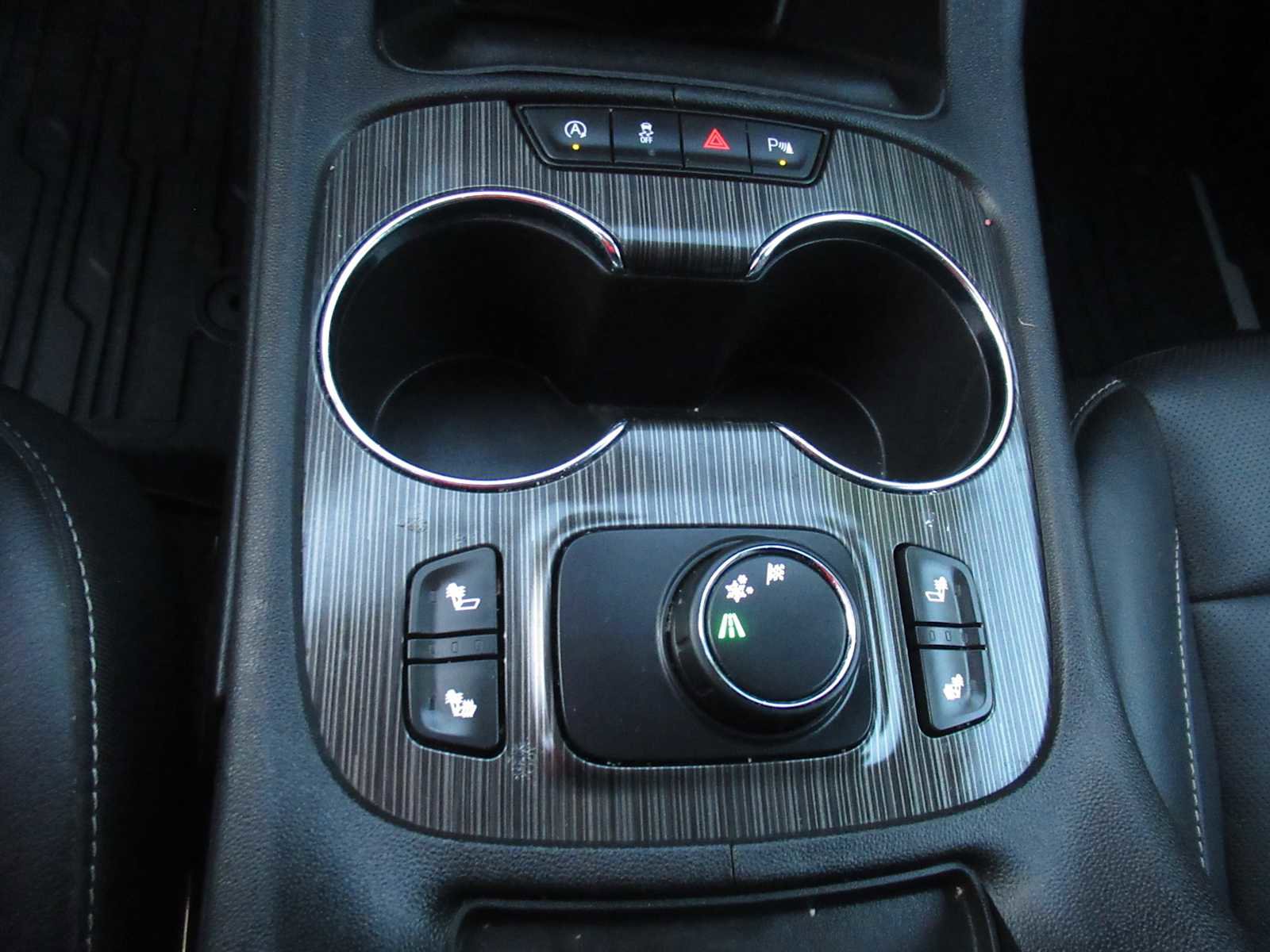 Used 2020 GMC Acadia SLT w/ LPO, Floor Liner Package FWD image 27