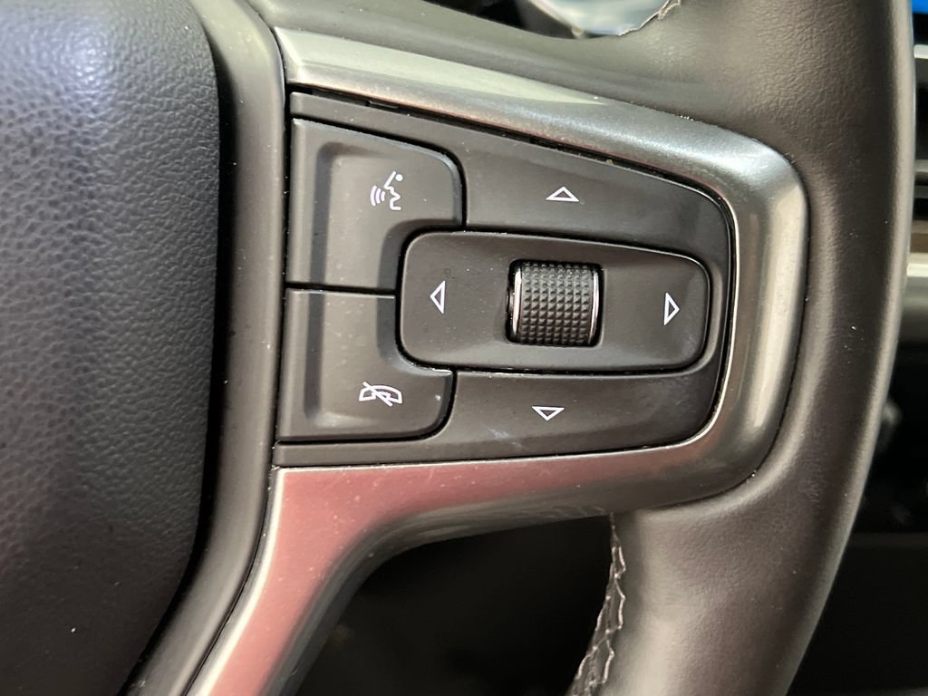 Used 2025 Chevrolet Silverado 1500 LT AWD/4WD image 45