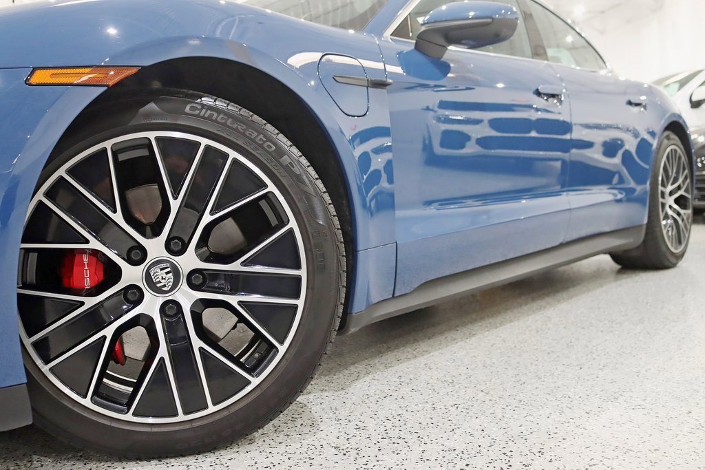 Used 2021 Porsche Taycan 4S image 4
