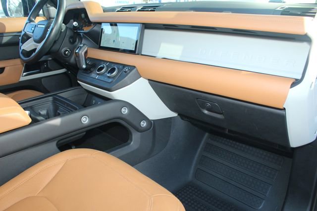 Used 2023 Land Rover Defender 110 S image 25