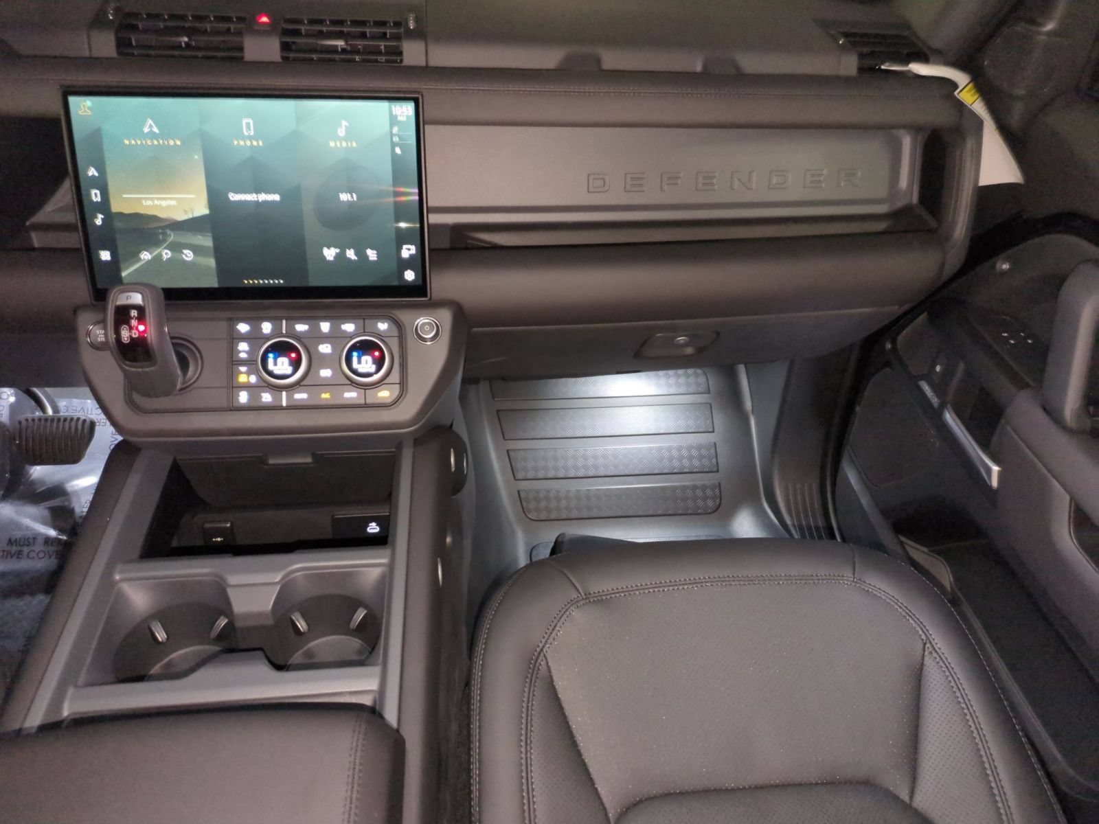 New 2026 Land Rover Defender 110 X-Dynamic SE AWD/4WD image 28