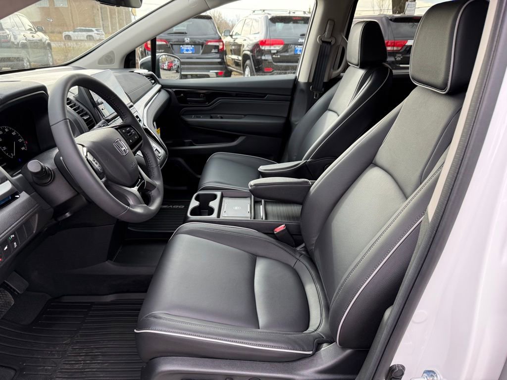 Certified 2026 Honda Odyssey Touring image 14