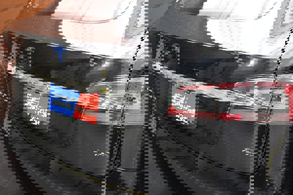 Used 2018 Tesla Model S 75D image 12