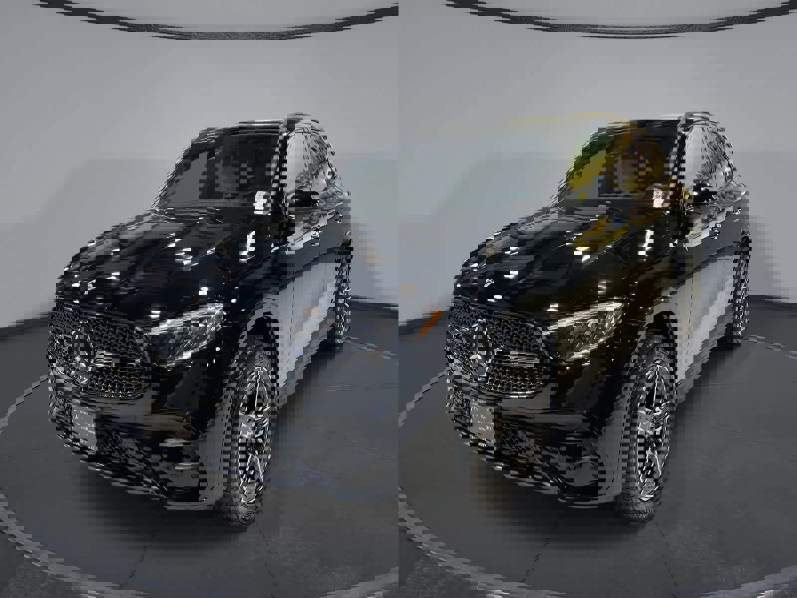 Certified 2025 Mercedes-Benz GLC 300 4MATIC image 1