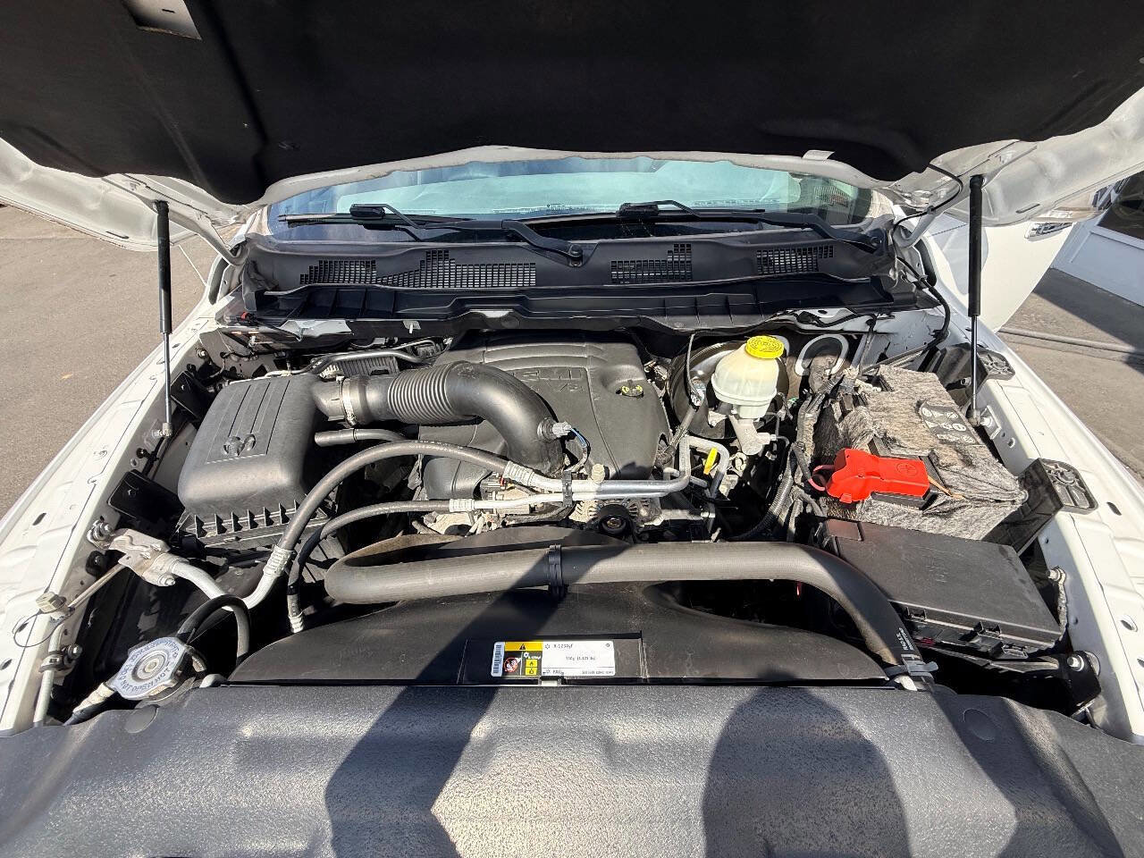 Used 2018 RAM 1500 SLT image 42