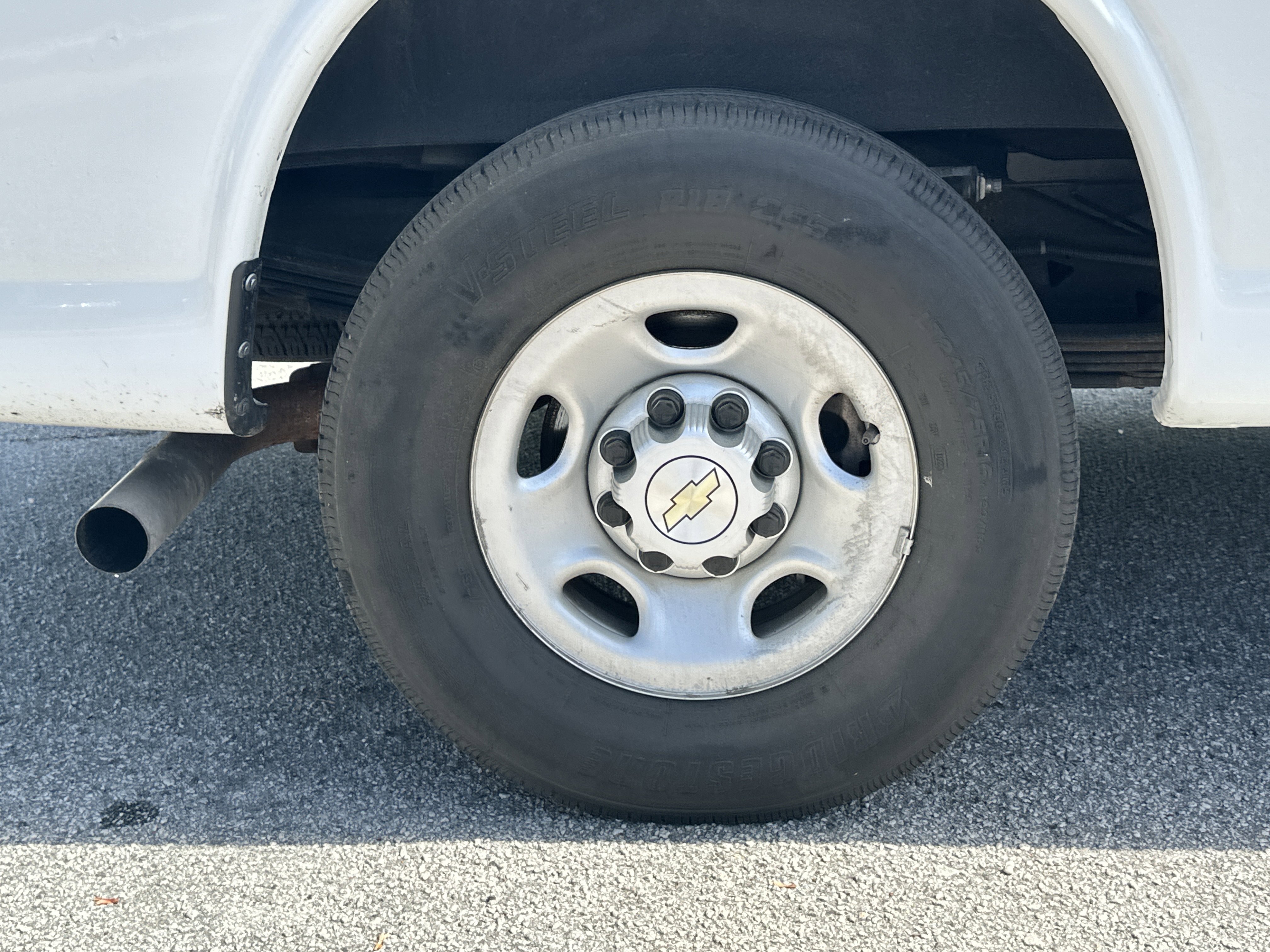 Used 2023 Chevrolet Express 3500 LT w/ LT Preferred Equipment Group RWD image 16