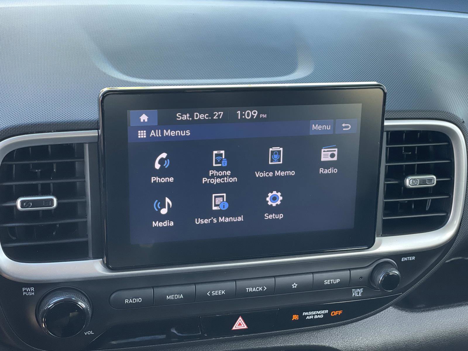 Certified 2023 Hyundai Venue SE image 11