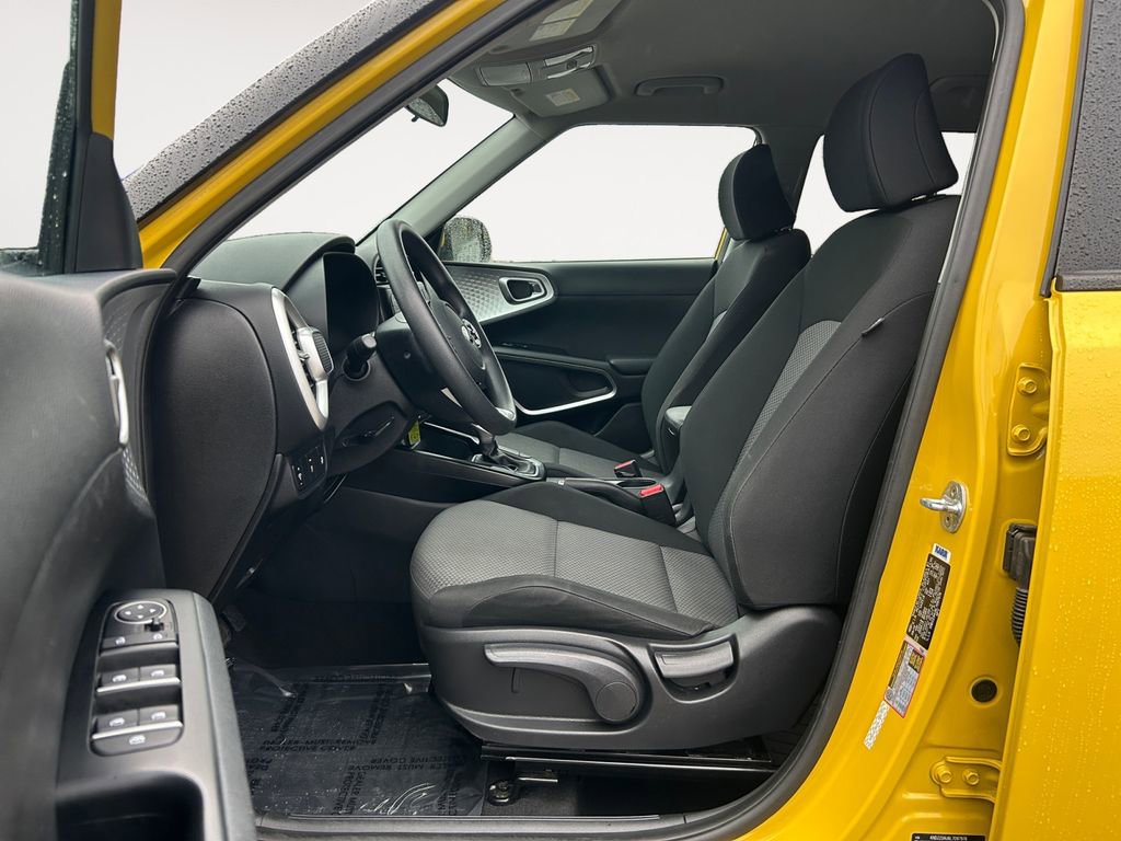 Used 2020 Kia Soul LX image 15