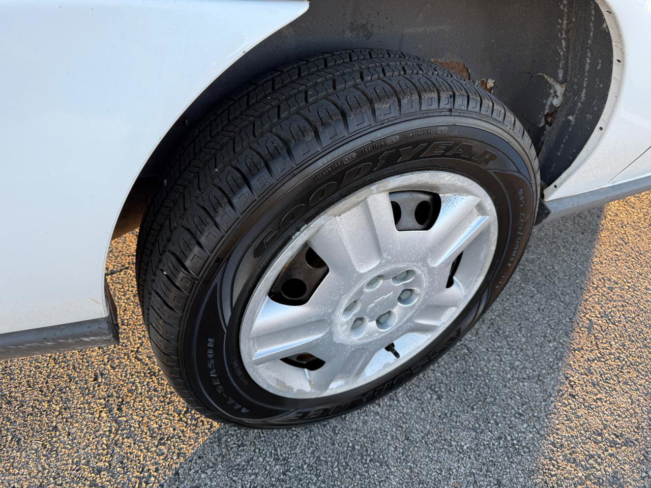 Used 2007 Chevrolet Uplander image 21