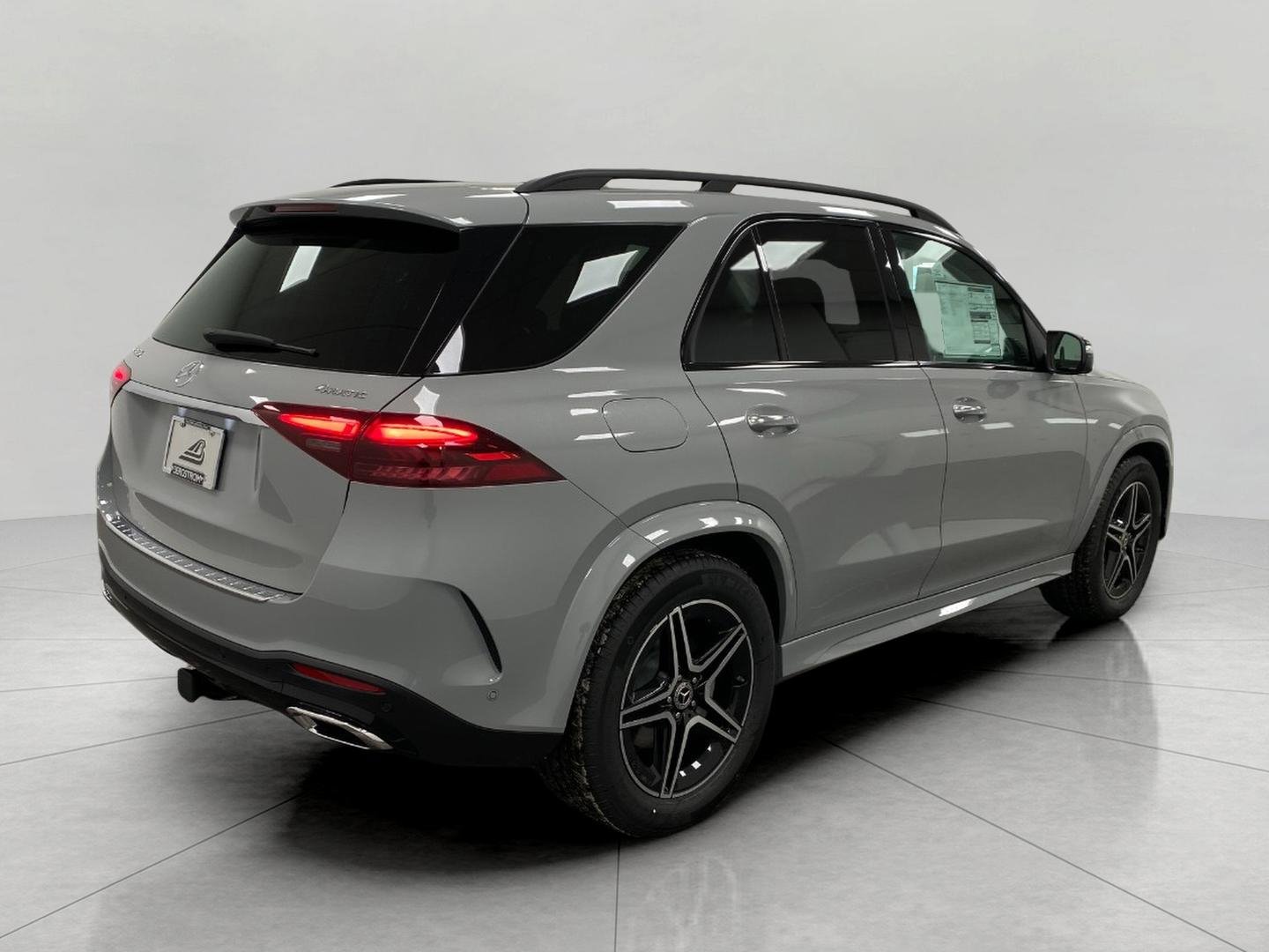 New 2026 Mercedes-Benz GLE 350 4MATIC image 3