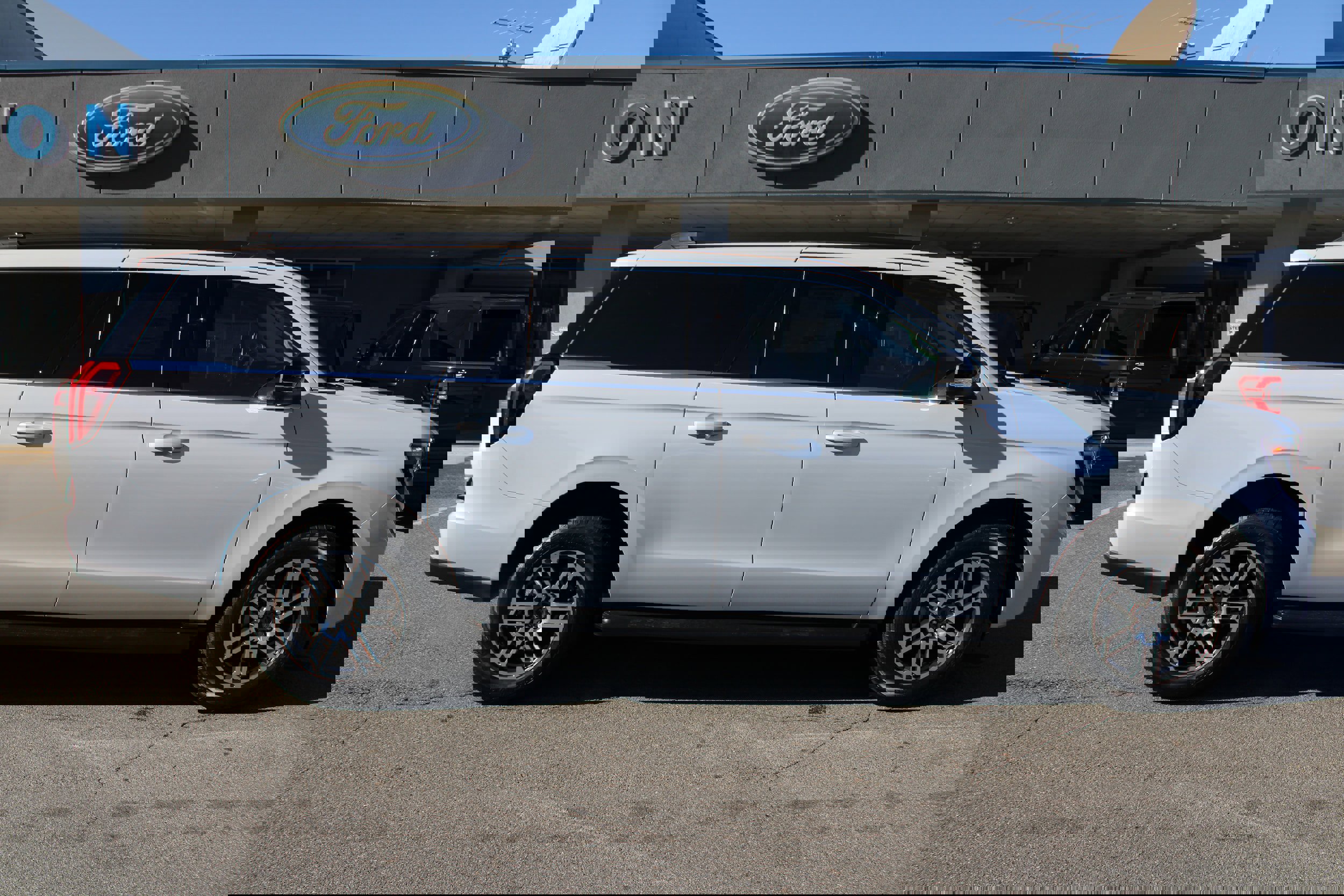 New 2026 Ford Expedition Max Active image 2