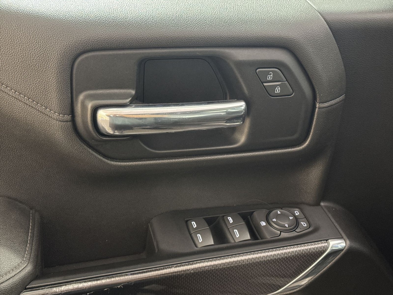 Used 2022 Chevrolet Silverado 1500 LT Trail Boss w/ Convenience Package II AWD/4WD image 15