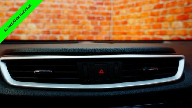 Used 2016 Nissan Rogue SL w/ SL Premium Package image 16