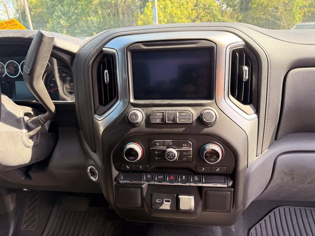Used 2021 Chevrolet Silverado 1500 LT w/ Z71 Off-Road Package AWD/4WD image 21