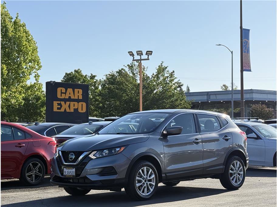 Used 2021 Nissan Rogue Sport S image 59