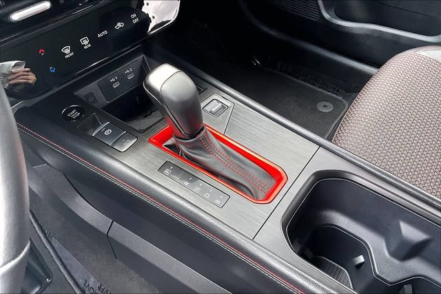 Certified 2025 Nissan Kicks SR AWD/4WD image 17