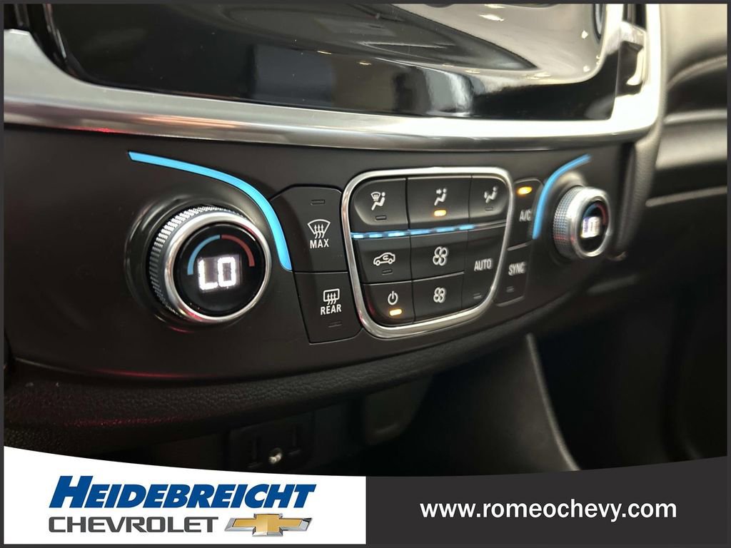 Used 2021 Chevrolet Traverse LS FWD image 22