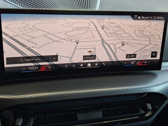 Certified 2025 BMW 330i xDrive Sedan w/ Convenience Package image 18