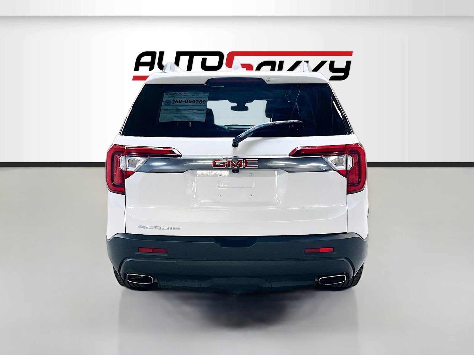 Used 2022 GMC Acadia SLT w/ Technology Package image 6