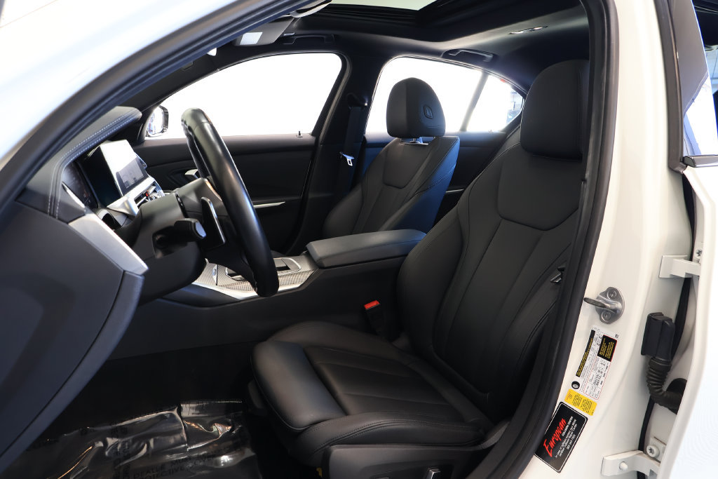 Used 2020 BMW M340i w/ Parking Assistance Package RWD image 17