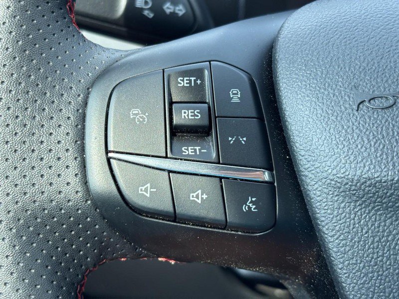 Used 2025 Ford Escape ST-Line Select w/ Tech Pack #1 AWD/4WD image 19