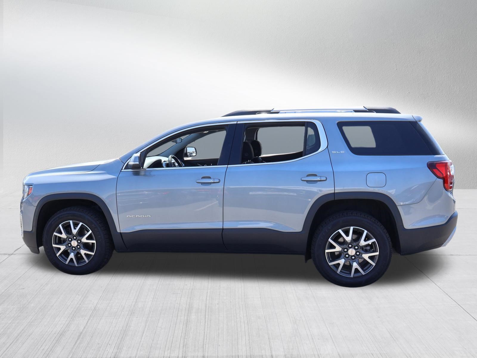 Used 2023 GMC Acadia SLE w/ Driver Convenience Package AWD/4WD image 4