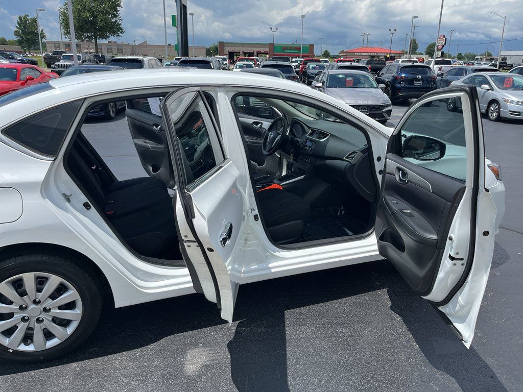 Used 2016 Nissan Sentra S FWD image 39