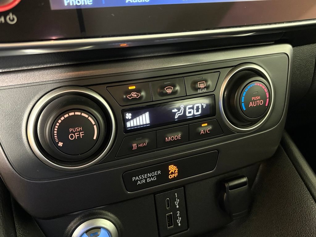 Used 2025 Nissan Leaf S FWD image 29