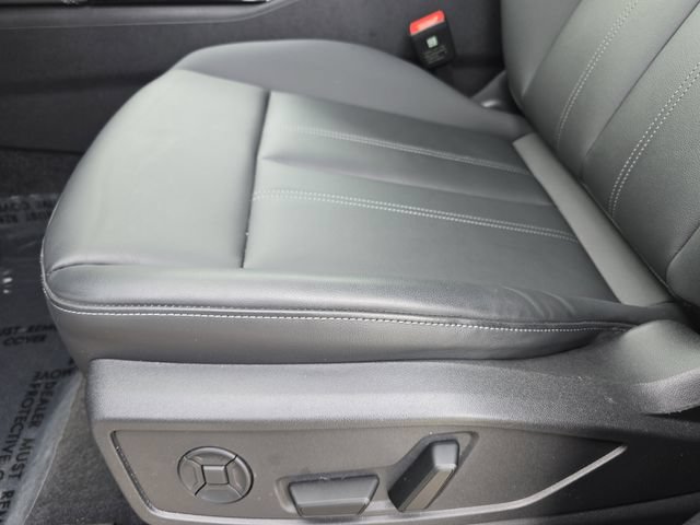 Used 2025 Audi Q5 Premium w/ Convenience Package AWD/4WD image 32