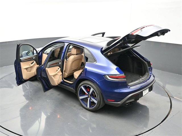 Certified 2023 Porsche Macan S image 30