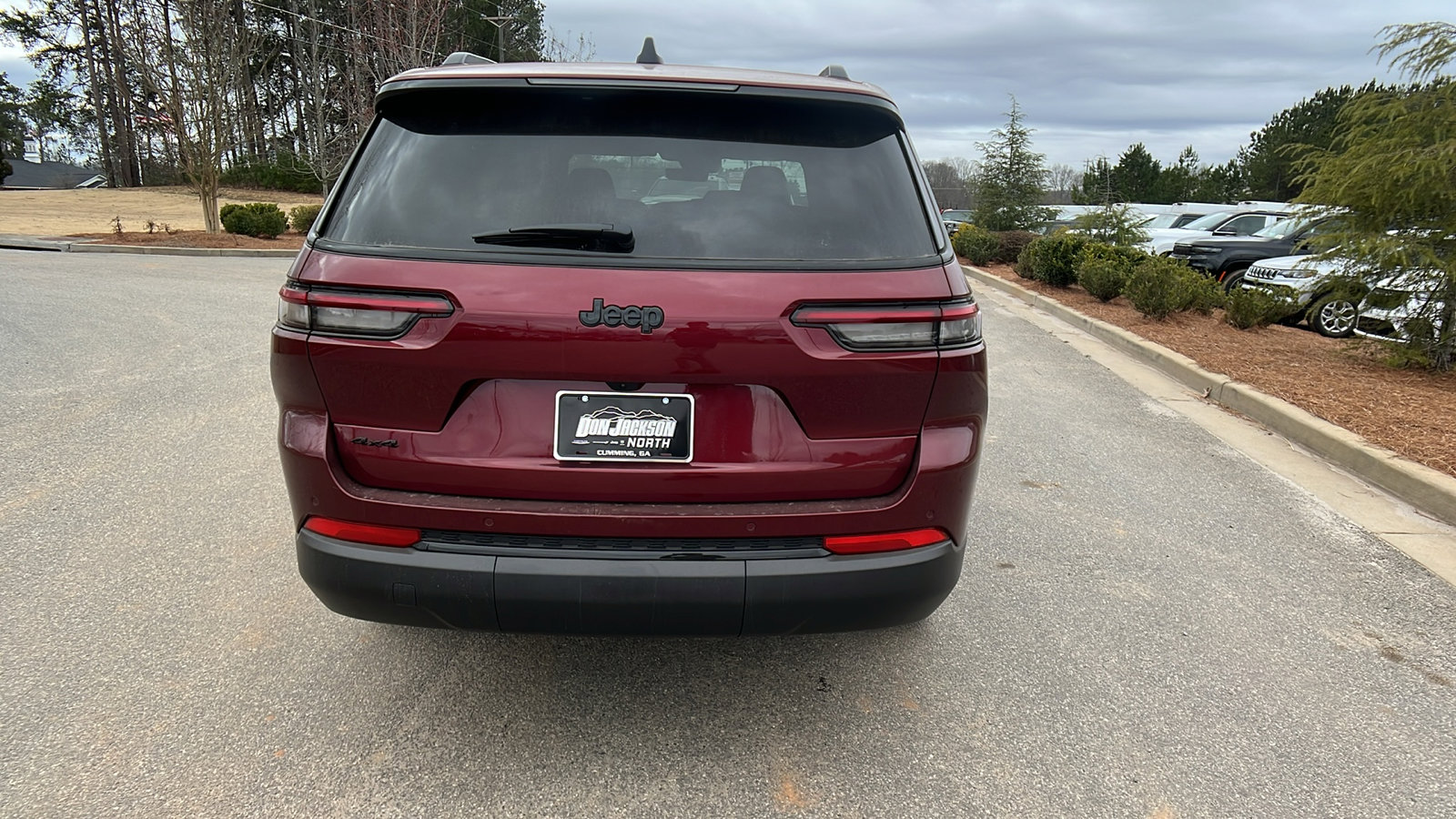 New 2025 Jeep Grand Cherokee L Altitude image 9