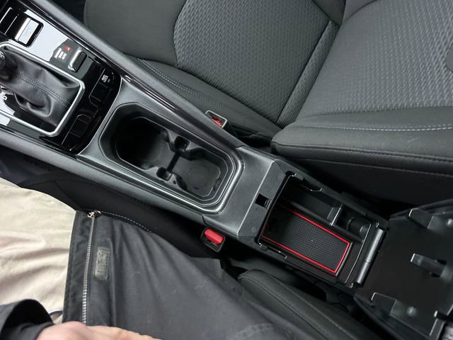 Used 2025 Jeep Compass Sport image 18