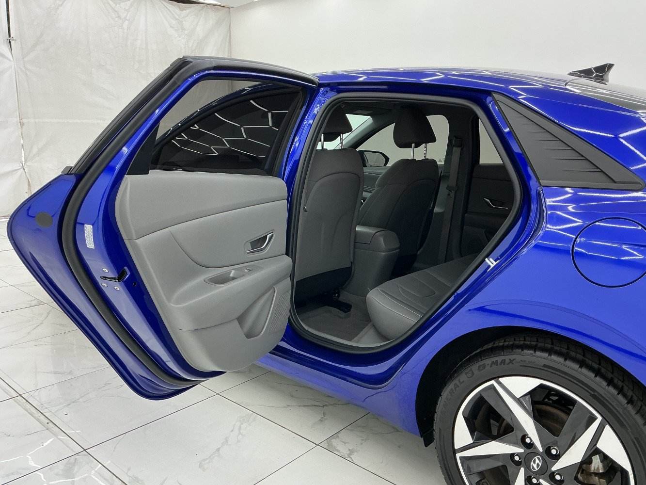 Used 2023 Hyundai Elantra SEL w/ Convenience Package FWD image 22